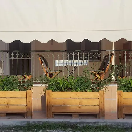 In Paralia Ofrynio